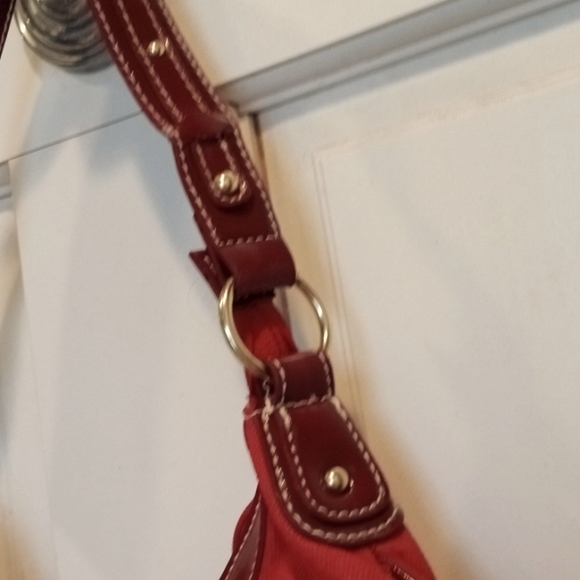 Cute Red Purse - Picture 3 of 5